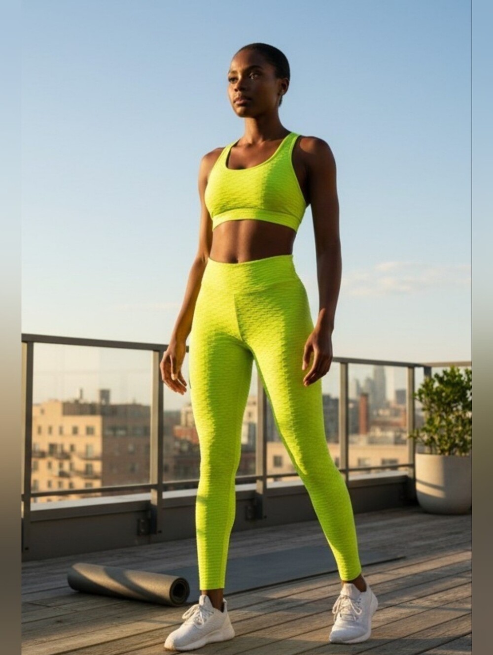 Unbranded Women's Size L/XL Yellow Green Active Athletic Workout Pant Leggings.